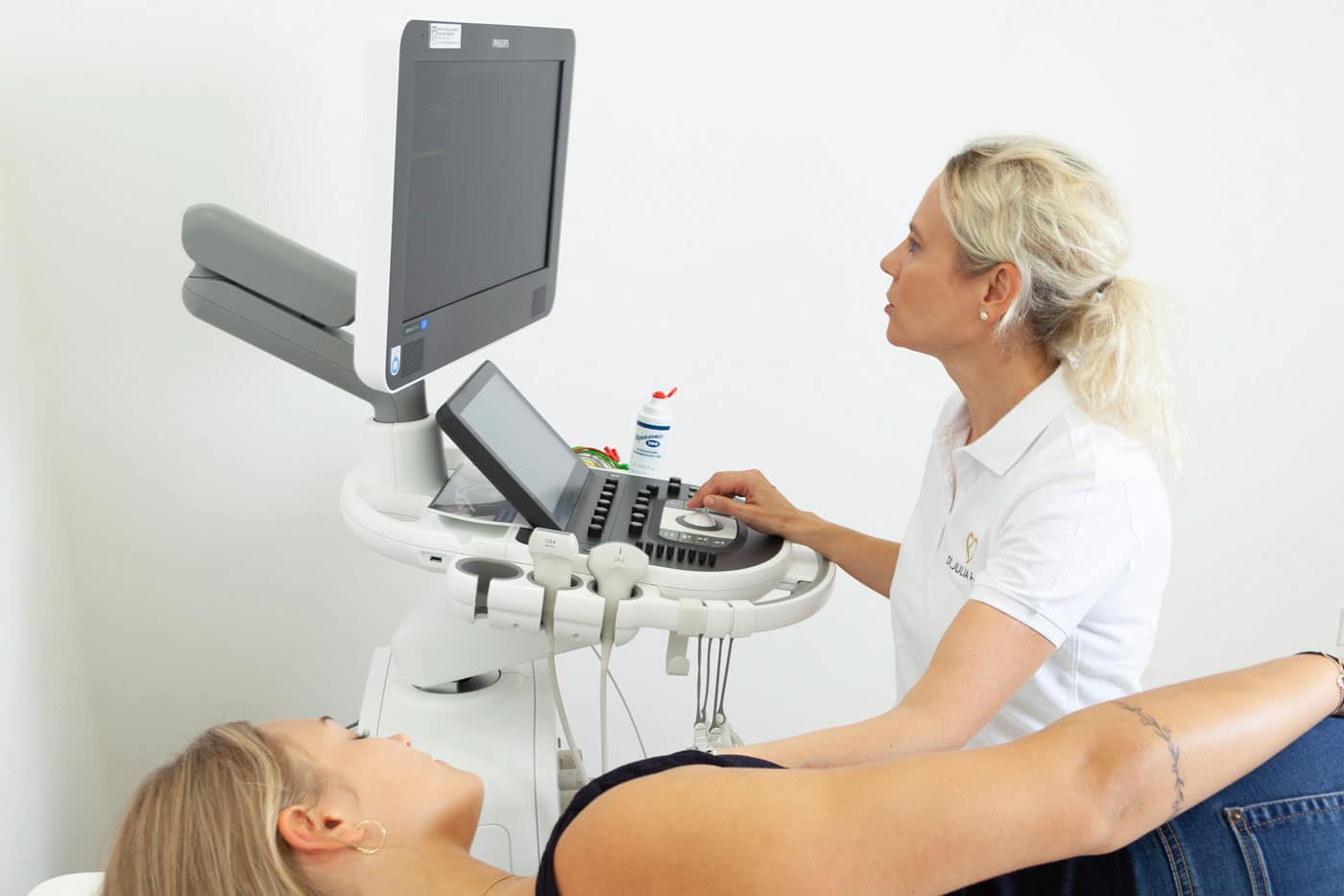 Dr. Julia Fuchs Fachärztin für innere Medizin und Nierenerkrankungen, Kufstein, Beratung, Untersuchung, Vorsorgeuntersuchung, Wahlarzt, Ultraschall der Bauchorgane